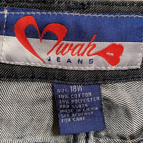 Jeans - Picture 3 of 3